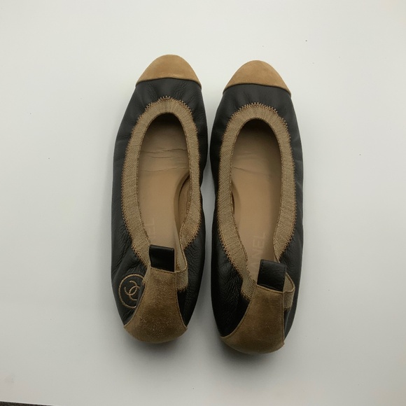 Black and Tan Women's Flats Chanels - Picture 2 of 4